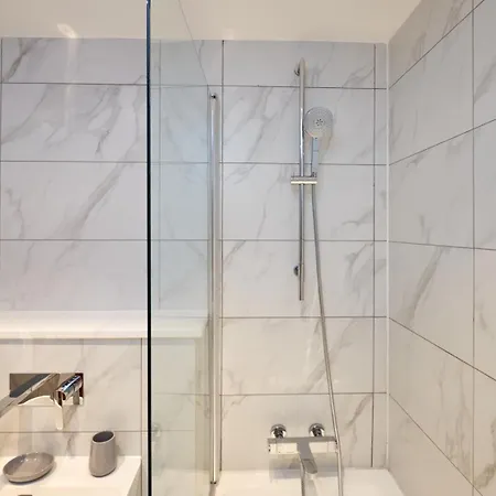 Apartament Luminous Living Near *